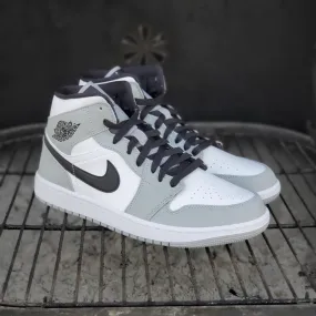 AIR JORDAN 1 MID LIGHT SMOKE GREY